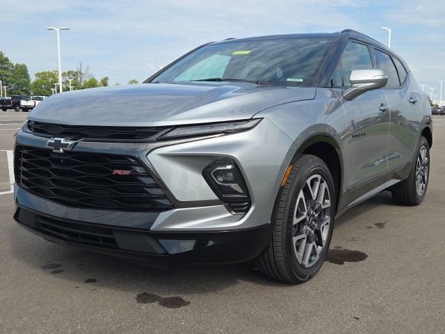 Used 2024 Chevrolet Blazer RS w/ Driver Confidence II Package FWD video 2