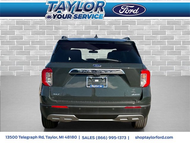 Certified 2023 Ford Explorer XLT w/ Equipment Group 202A image 4