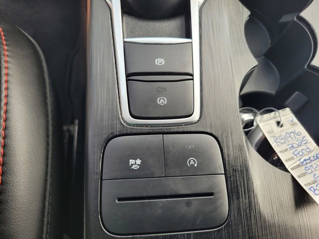 Certified 2025 Ford Escape ST-Line AWD/4WD image 25