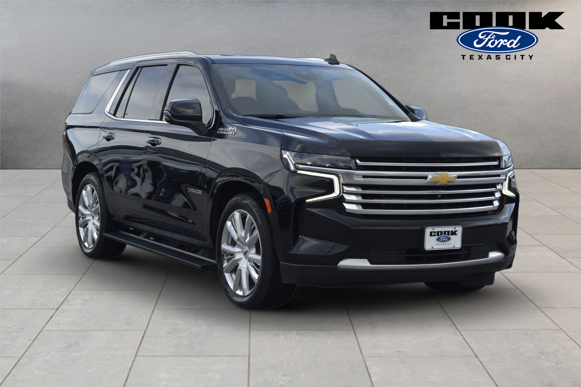 Used 2024 Chevrolet Tahoe High Country w/ Premium Package AWD/4WD image 2