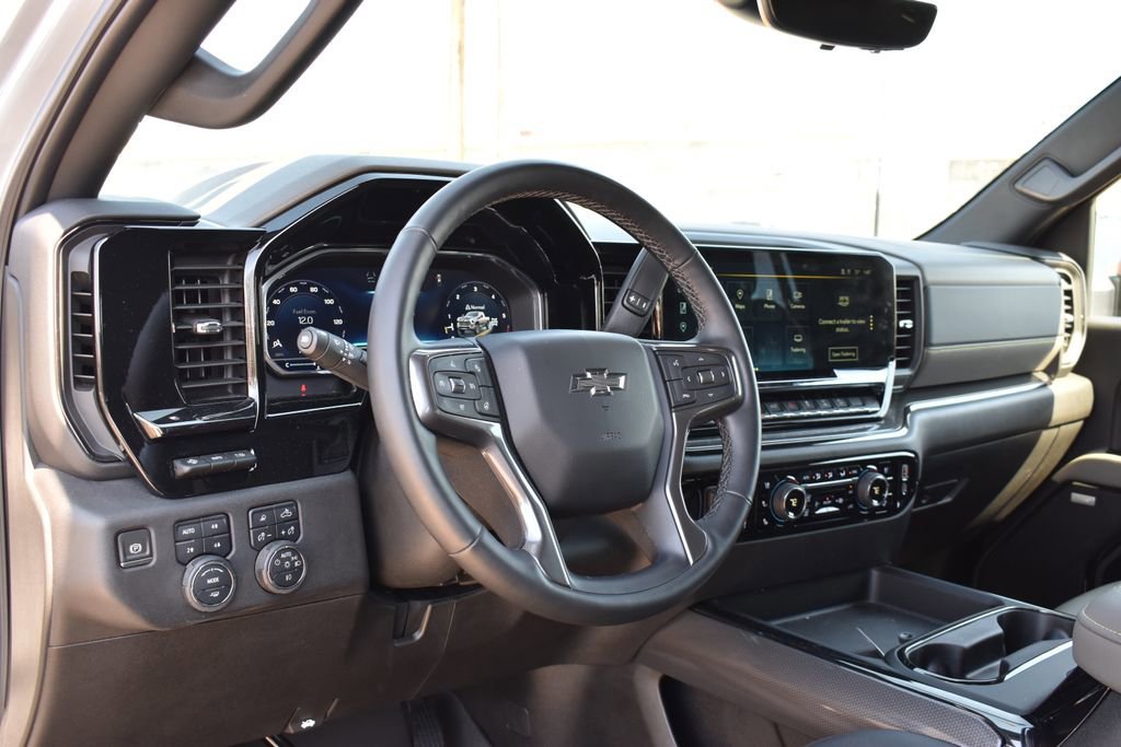 Used 2024 Chevrolet Silverado 2500 ZR2 w/ Technology Package image 10