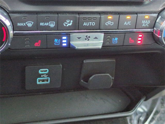 Certified 2022 Ford F150 Lariat w/ Equipment Group 501A Mid image 22