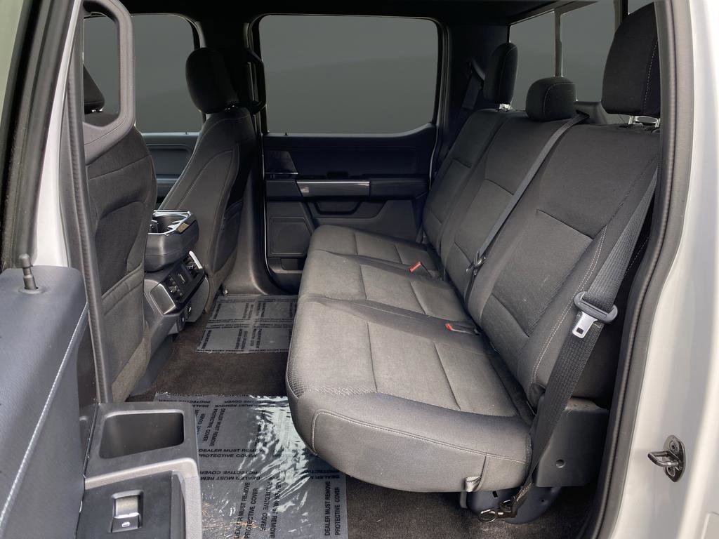 Certified 2022 Ford F150 XLT w/ Equipment Group 302A High image 40