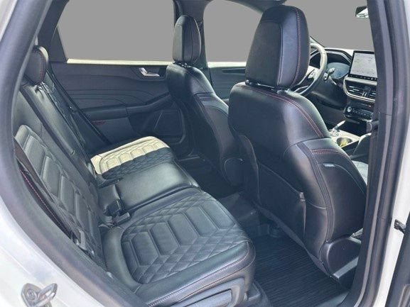 Certified 2024 Ford Escape ST-Line Elite w/ Premium Technology Package AWD/4WD image 10