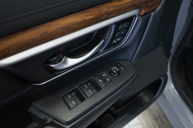 Used 2020 Honda CR-V Touring image 18