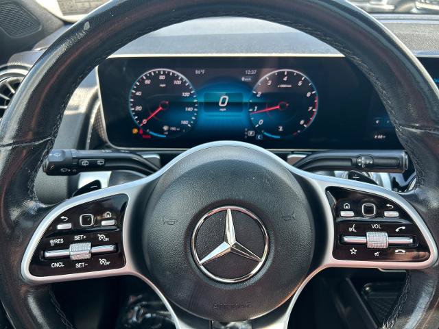 Used 2021 Mercedes-Benz GLB 250 4MATIC image 23