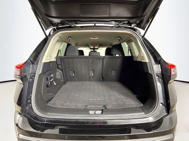 Used 2024 Nissan Rogue S image 23