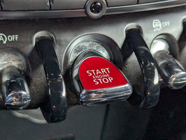 Used 2019 MINI Cooper S image 26