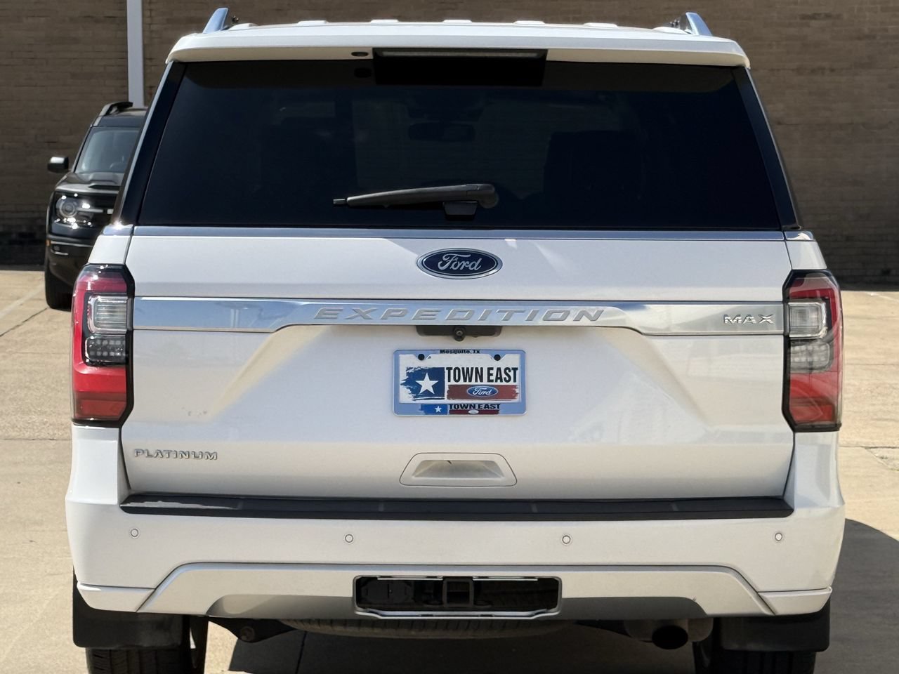 Certified 2018 Ford Expedition Max Platinum AWD/4WD image 6