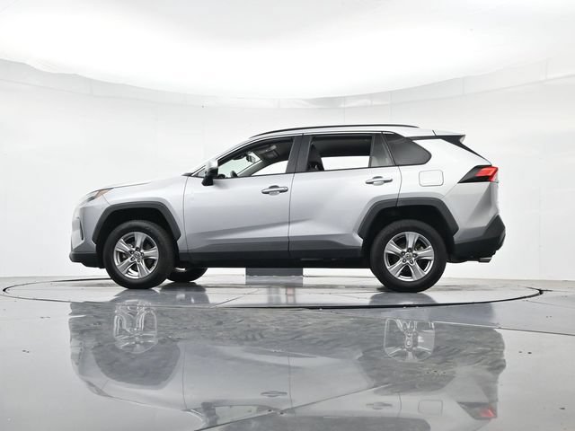 Used 2024 Toyota RAV4 XLE FWD image 39