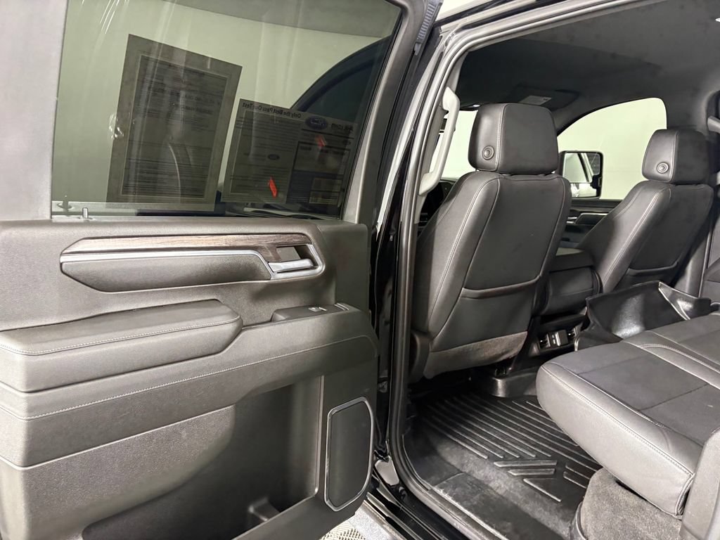 Used 2024 Chevrolet Silverado 2500 LTZ AWD/4WD image 28