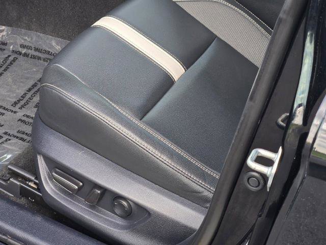 Used 2025 Toyota Camry SE FWD image 21