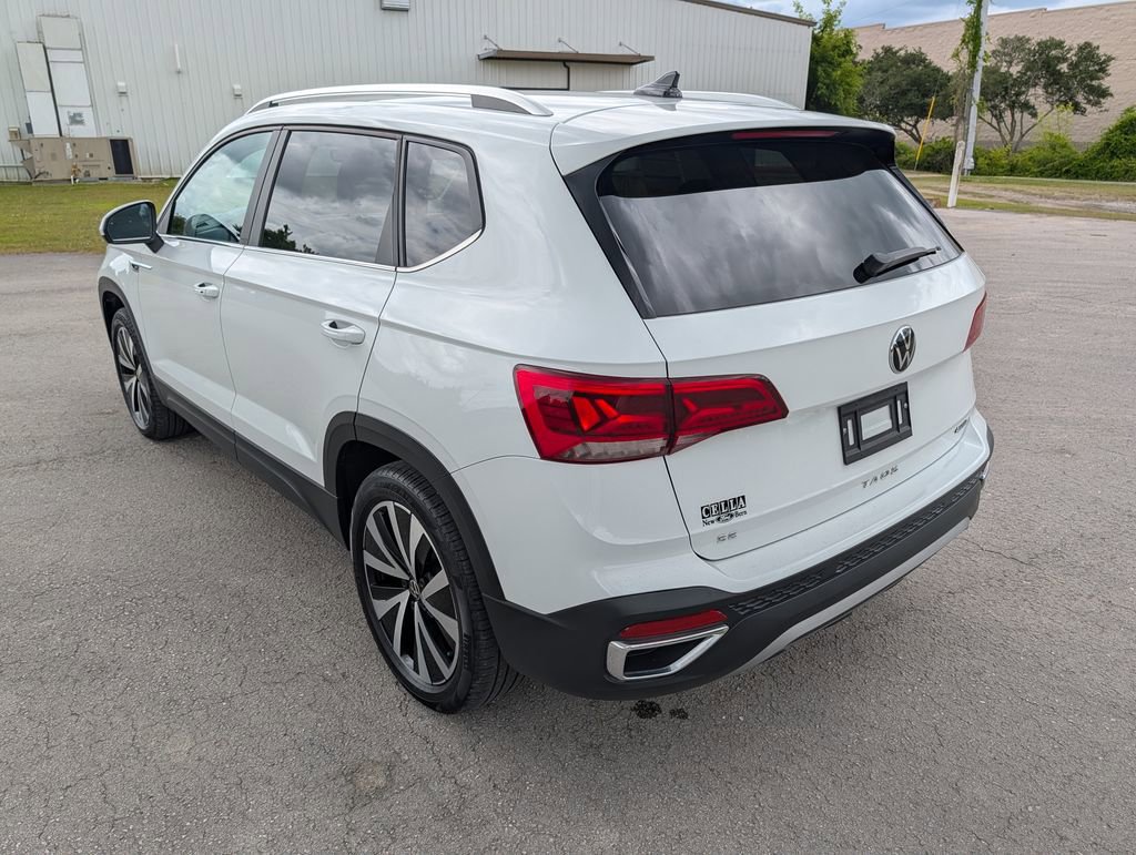 Used 2023 Volkswagen Taos SE AWD/4WD image 4
