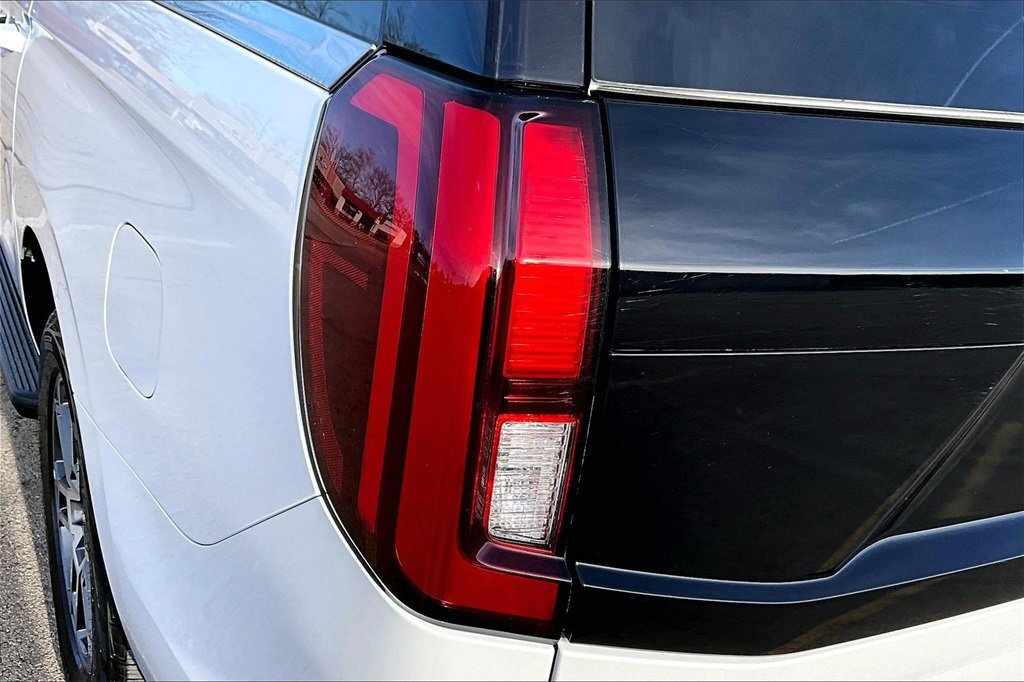 Certified 2025 Ford Expedition Max Active image 31