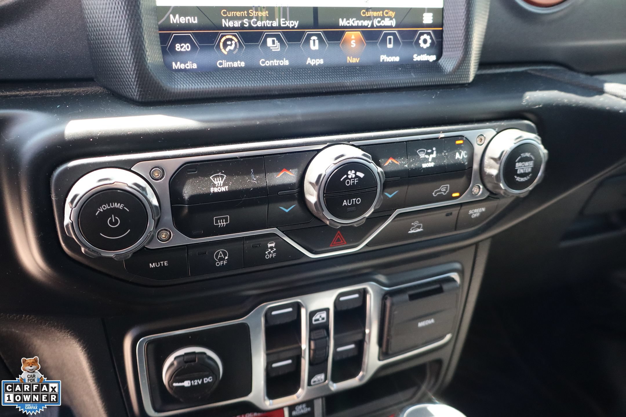Used 2023 Jeep Gladiator Mojave w/ Trailer Tow Package AWD/4WD image 21