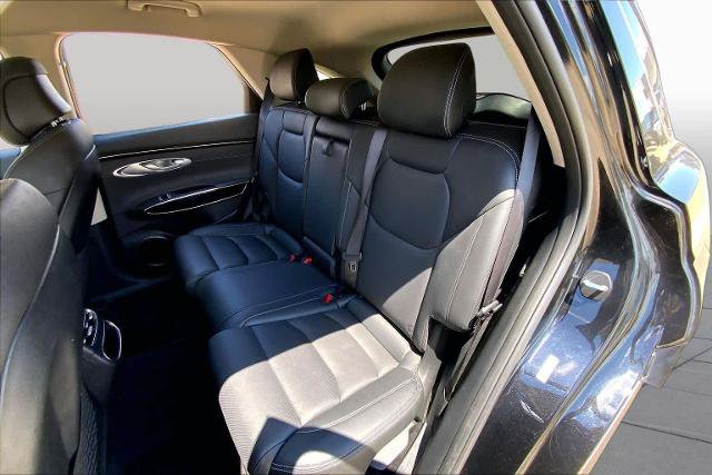 Used 2025 Genesis GV70 2.5T AWD/4WD image 20