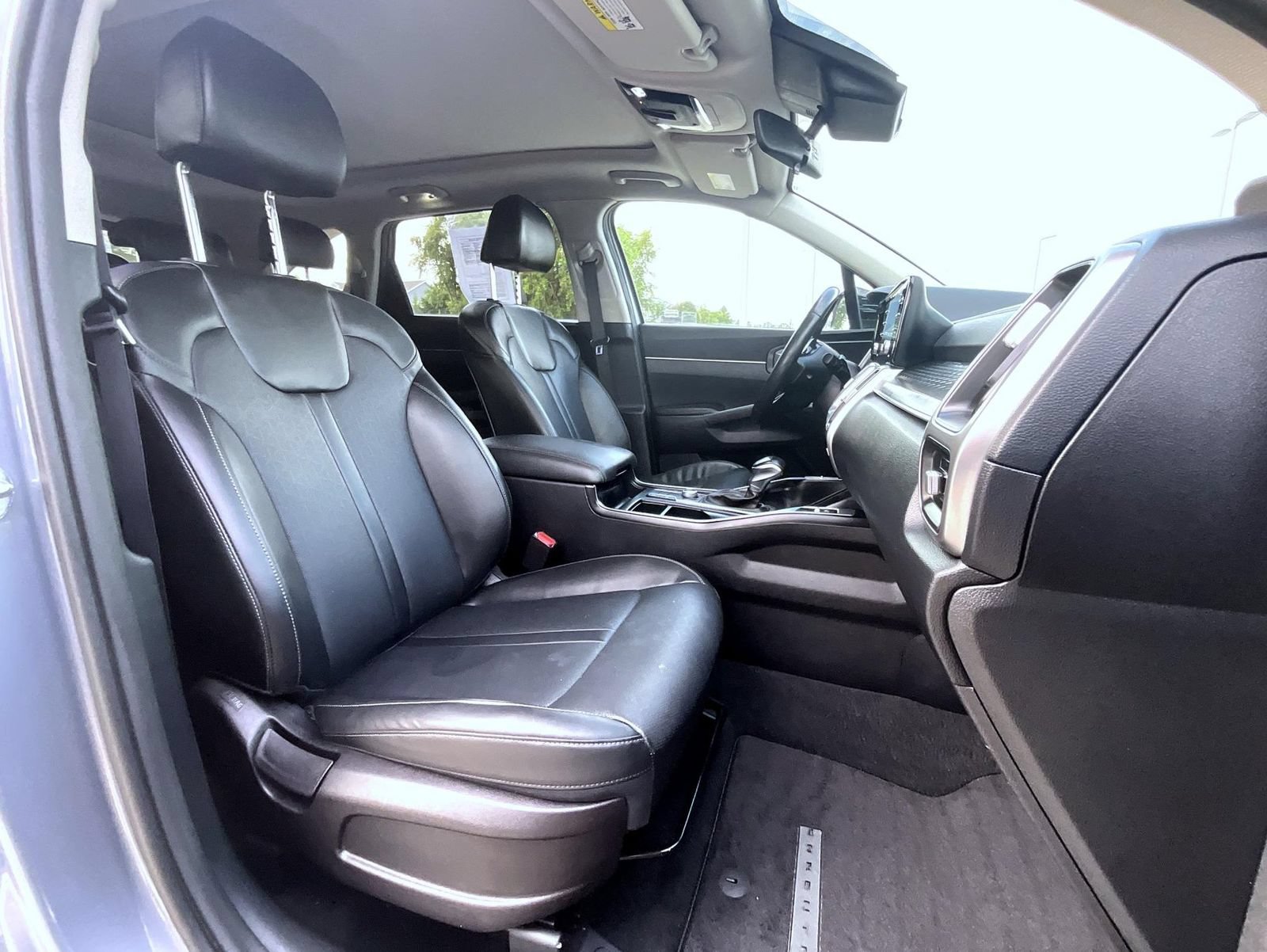 Used 2021 Kia Sorento S w/ Panoramic Sunroof Package AWD/4WD image 16