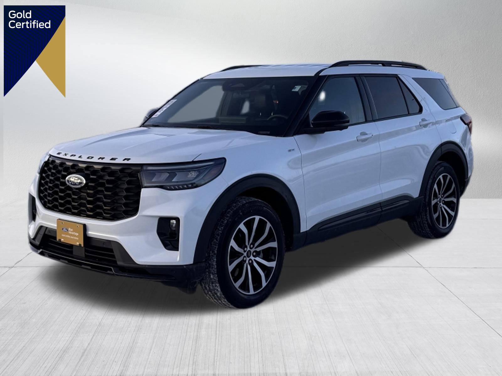 Certified 2025 Ford Explorer ST-Line image 1