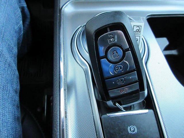 Certified 2024 Ford Edge SEL w/ Sport Appearance Package AWD/4WD image 21