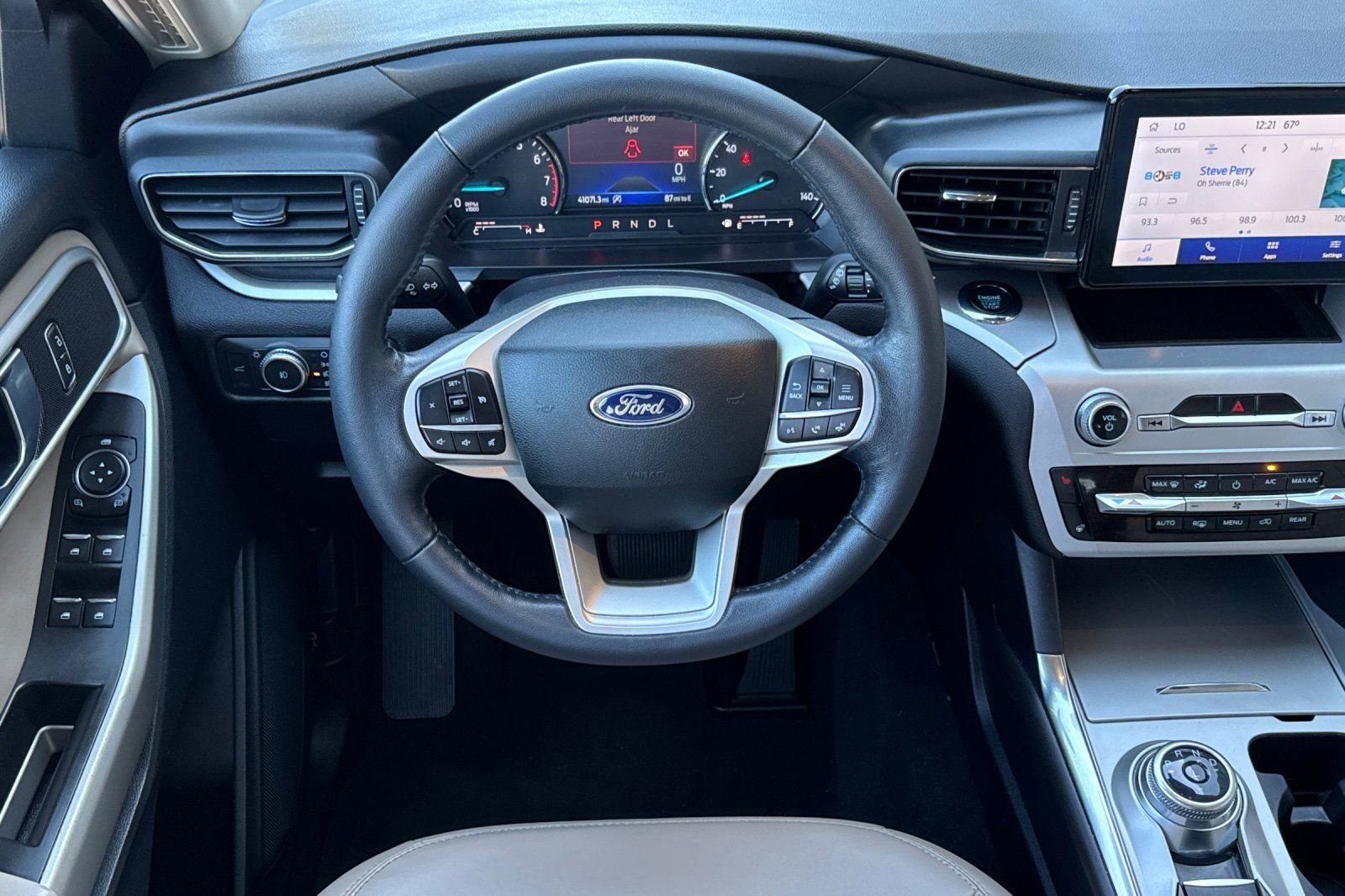 Certified 2022 Ford Explorer XLT w/ Equipment Group 202A image 17