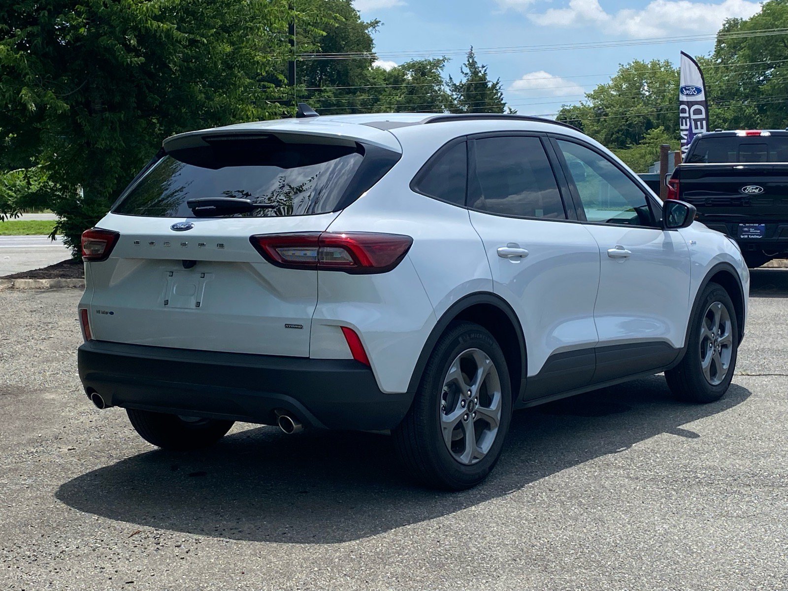 Certified 2025 Ford Escape ST-Line w/ Equipment Group 301A FWD image 4