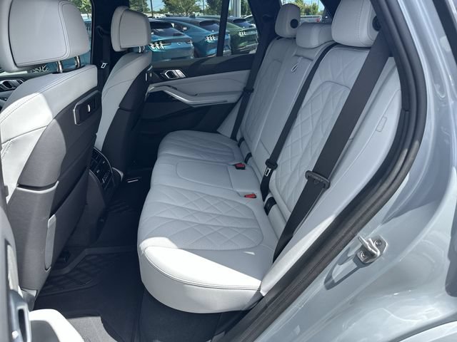 Used 2025 BMW X5 sDrive40i w/ M Sport Package RWD image 23