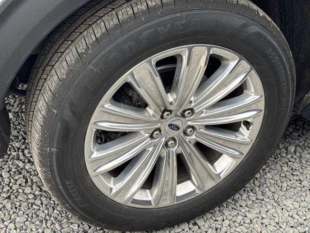 Certified 2023 Ford Explorer Limited w/ Limited Technology Package image 6