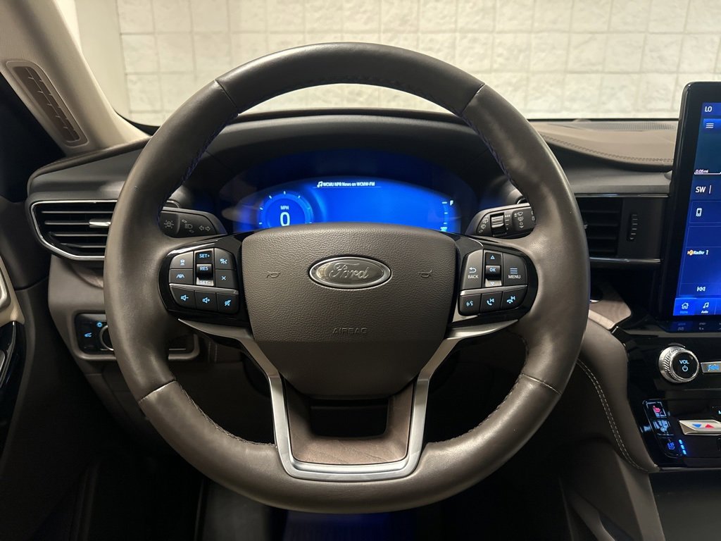 Certified 2024 Ford Explorer Platinum w/ Technology Package image 24