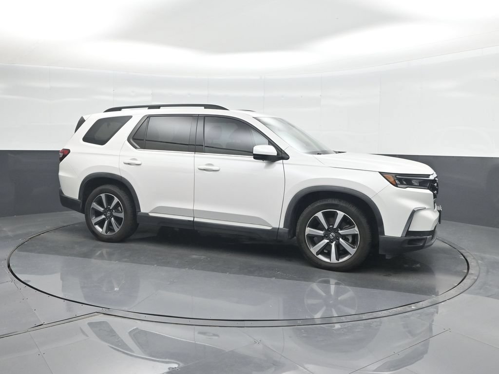 Used 2023 Honda Pilot Elite image 11