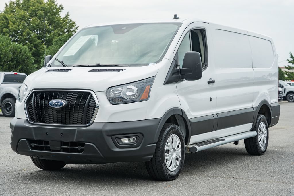 Certified 2025 Ford Transit 250 Low Roof w/ Exterior Upgrade Package RWD image 3