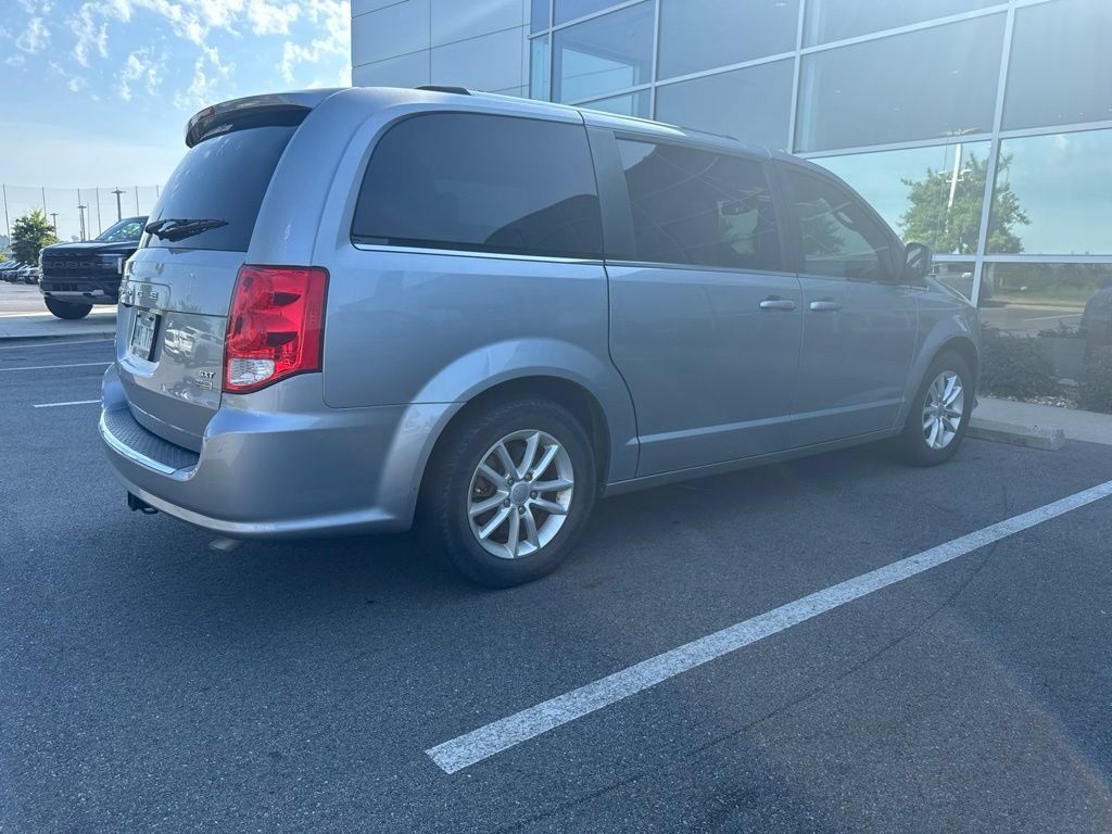 Used 2019 Dodge Grand Caravan SXT FWD image 3