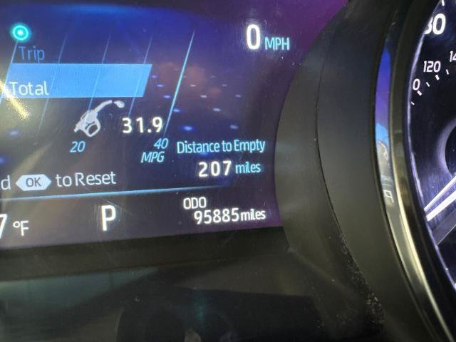 Used 2020 Toyota Camry SE w/ 4 Season Floor Mat Package AWD/4WD image 11