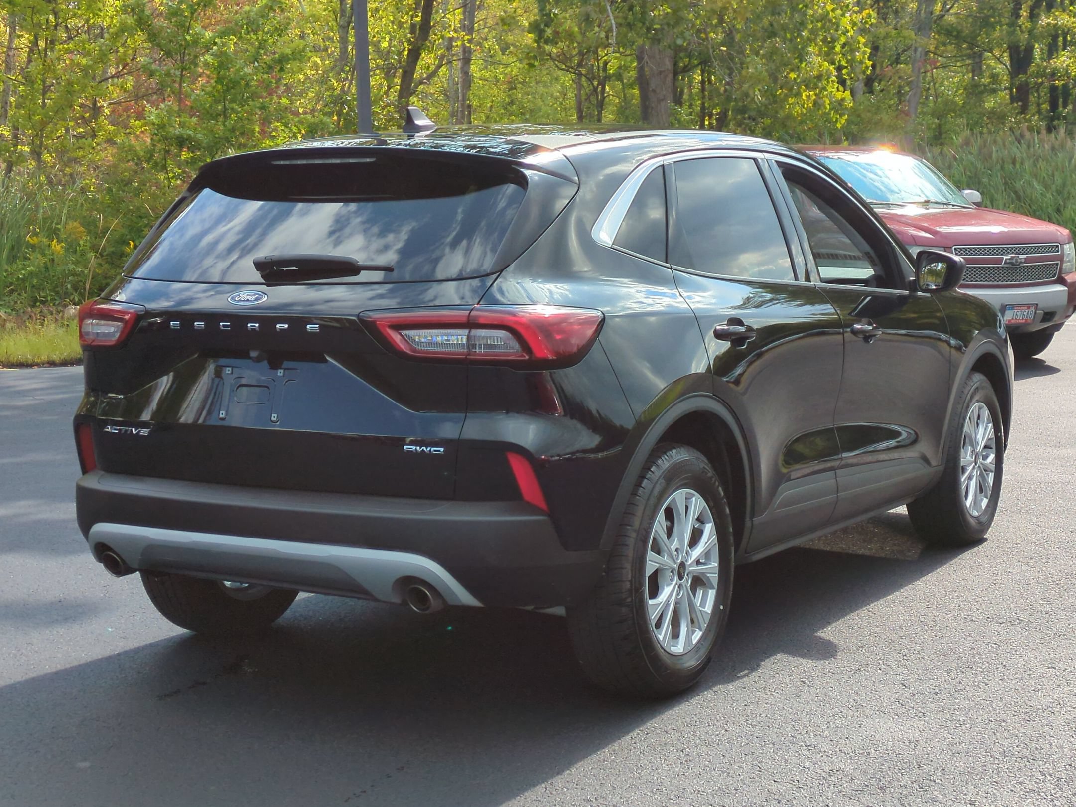 Certified 2023 Ford Escape Active AWD/4WD image 3