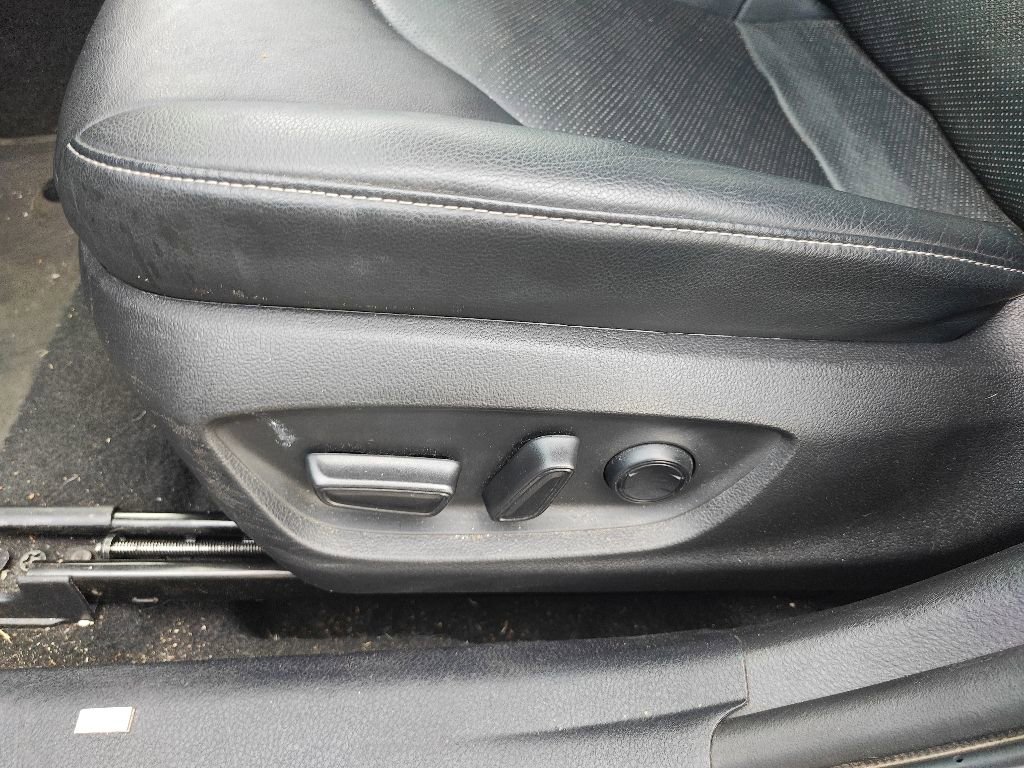 Used 2022 Toyota Camry XSE FWD image 7