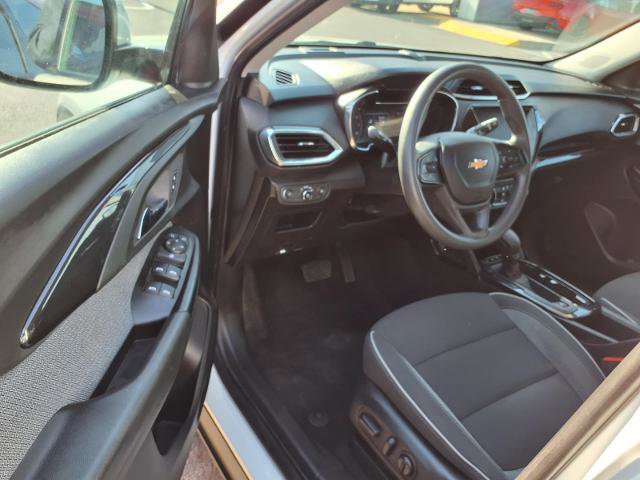 Used 2023 Chevrolet TrailBlazer LT w/ Convenience Package image 6