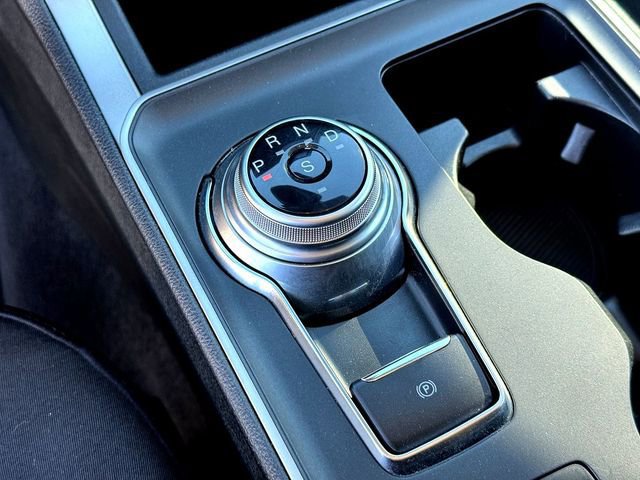 Certified 2021 Ford Edge SE image 18