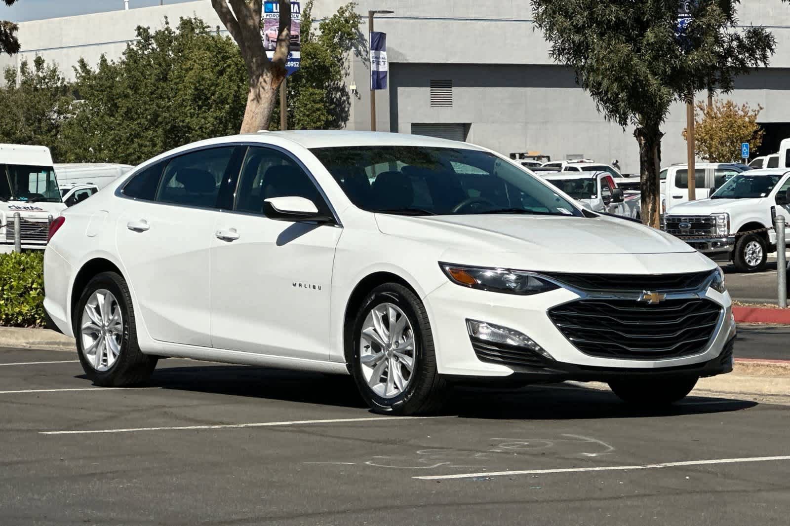 Used 2025 Chevrolet Malibu LT FWD image 10