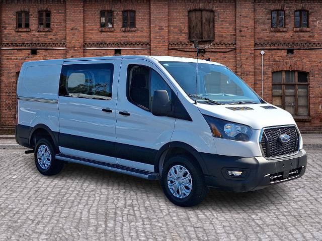 Certified 2025 Ford Transit 250 Low Roof w/ Exterior Upgrade Package RWD image 3
