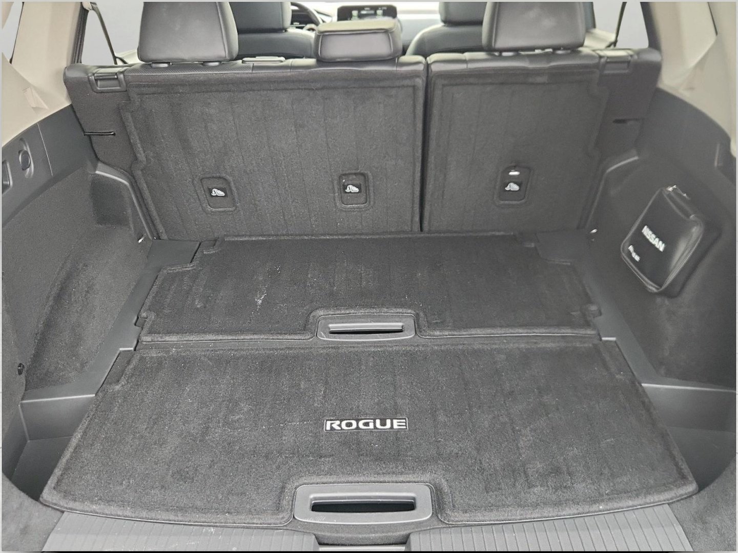 Used 2021 Nissan Rogue Platinum AWD/4WD image 11