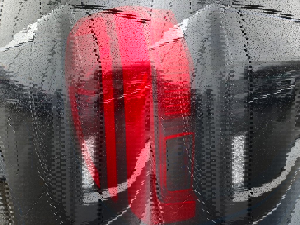 Certified 2025 Ford Expedition Active image 12