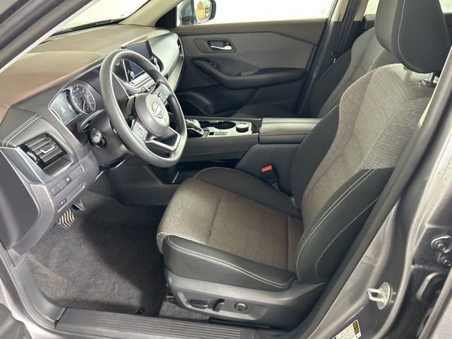 Used 2022 Nissan Rogue SV AWD/4WD image 10