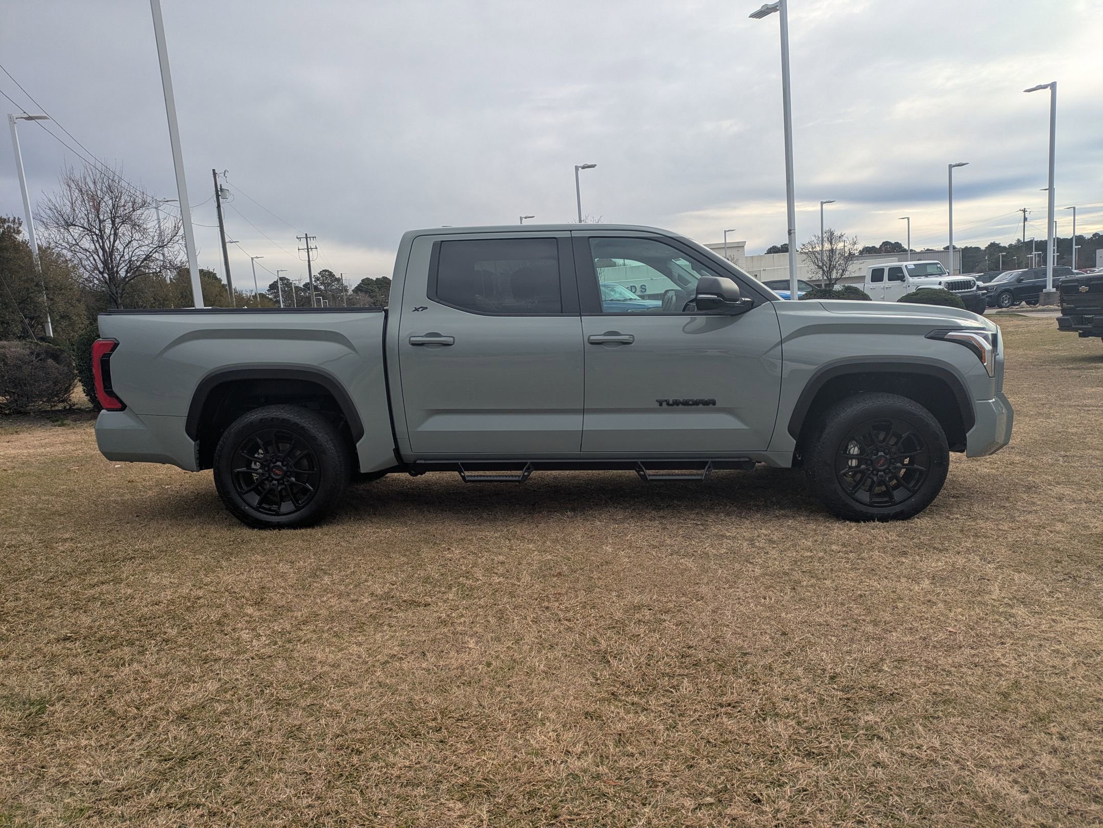 Used 2024 Toyota Tundra SR5 image 3