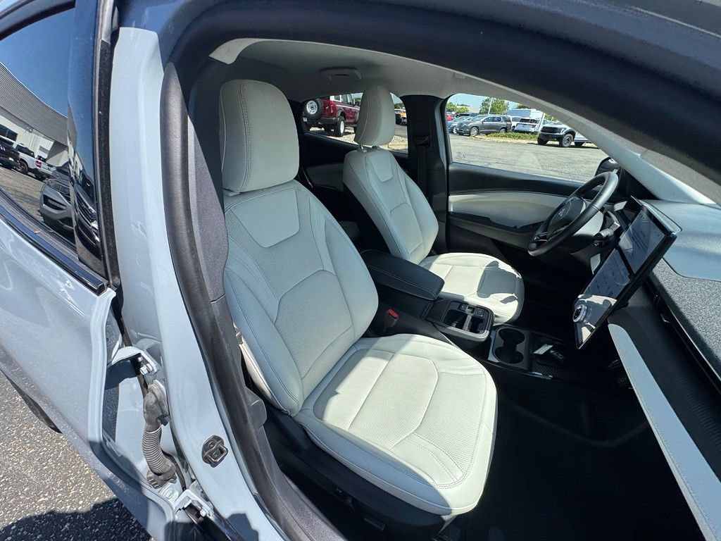 Certified 2025 Ford Mustang Mach-E Premium AWD/4WD image 18