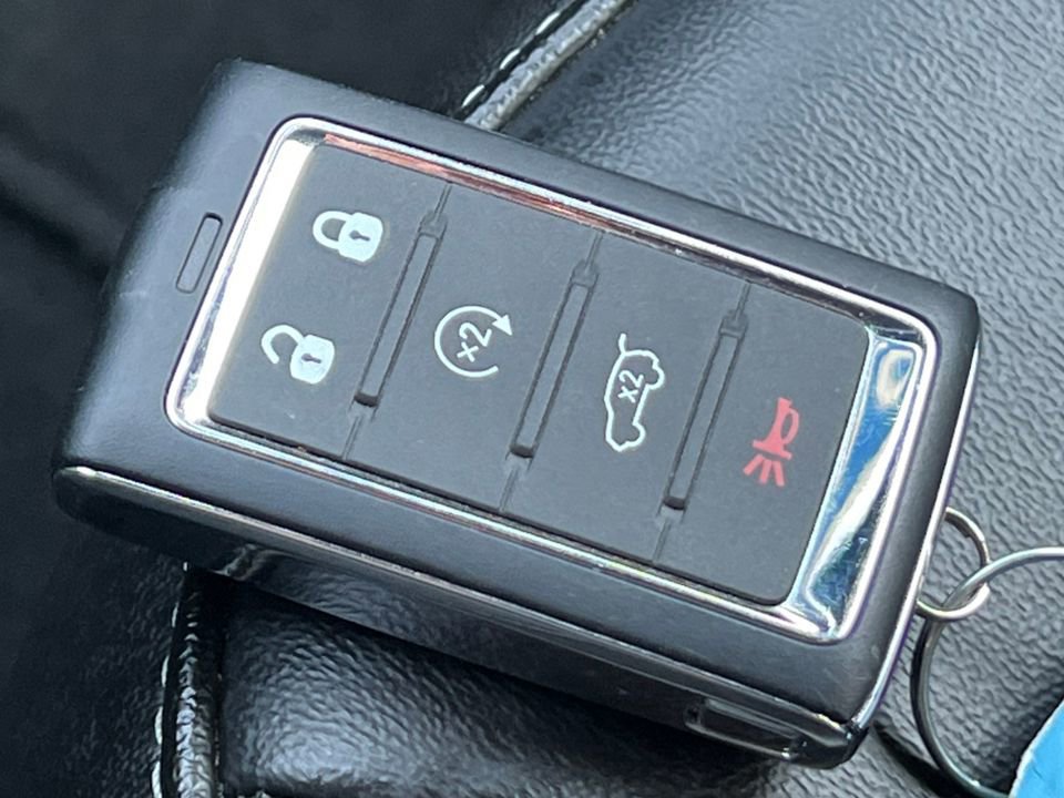 Used 2024 Jeep Grand Cherokee Limited w/ Trailer Tow Package image 34