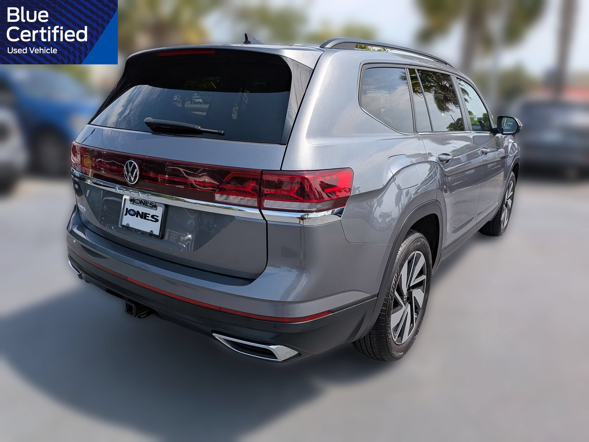 Used 2025 Volkswagen Atlas SE FWD image 4