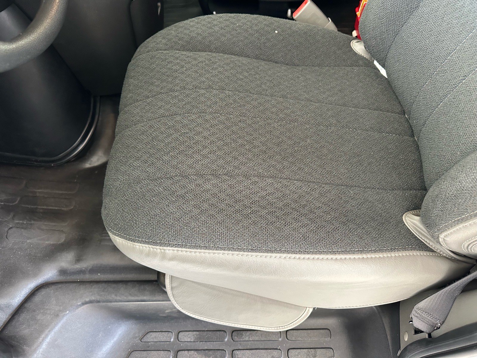 Used 2025 GMC Savana 2500 w/ Driver Convenience Package RWD image 19