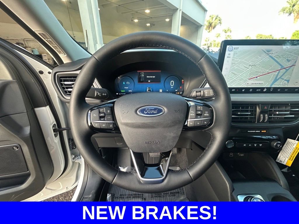 Certified 2024 Ford Escape SE w/ PHEV Premium Package FWD image 16