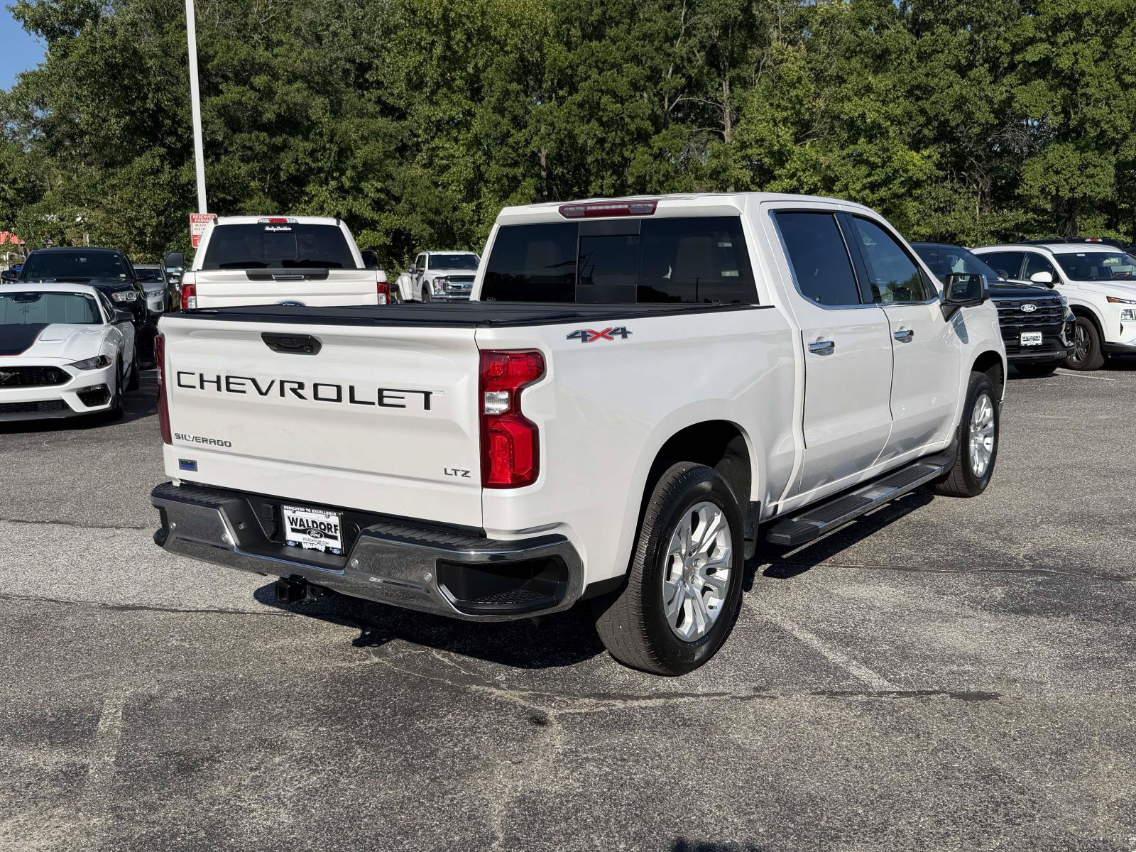 Used 2023 Chevrolet Silverado 1500 LTZ w/ LTZ Premium Package AWD/4WD image 2