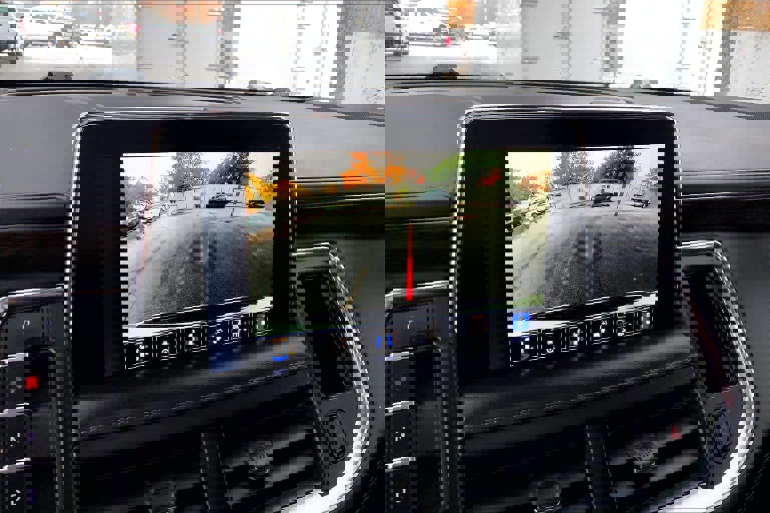 Used 2022 Chevrolet Suburban Z71 w/ Luxury Package image 22