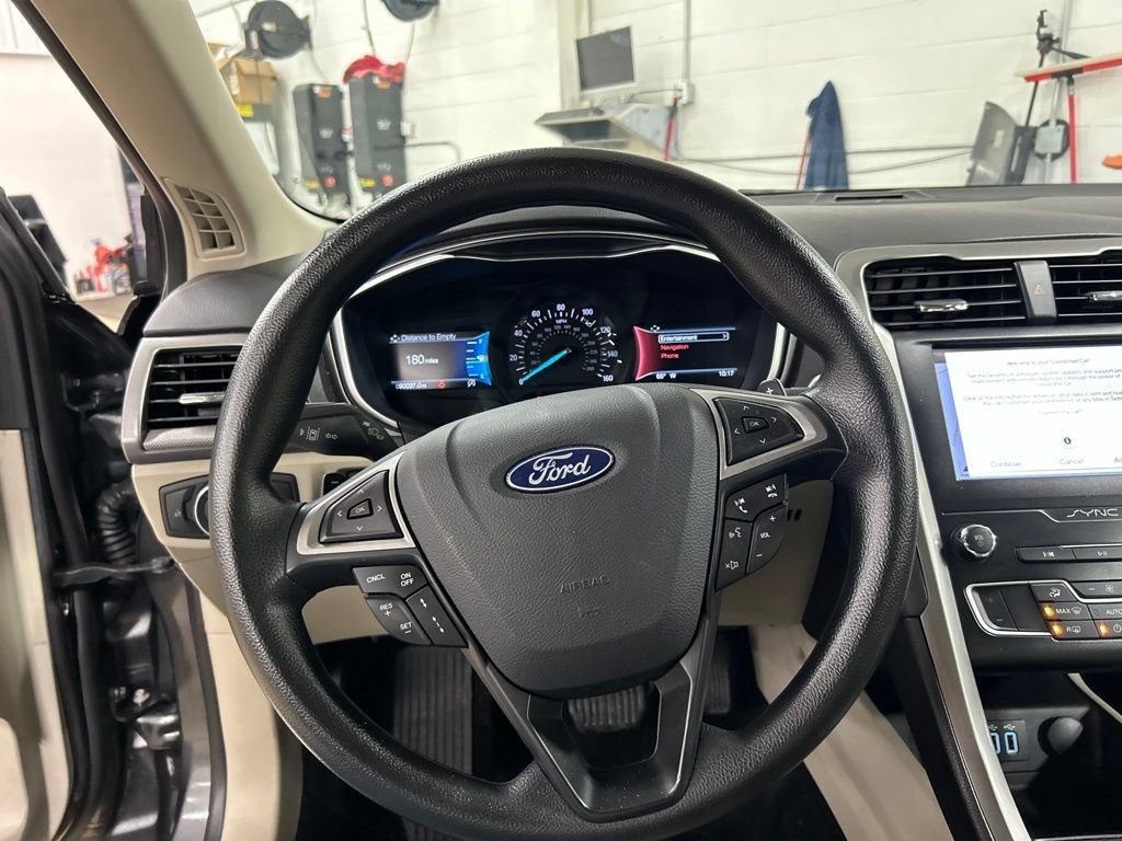Certified 2019 Ford Fusion SE FWD image 16
